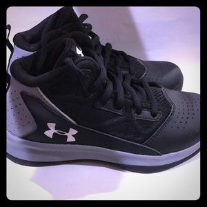 Under Armour Basketball Sneakers Kids 13 Black